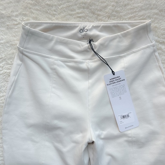 Alo Yoga High Waist Flutter Legging Ivory Small - Picture 11 of 11